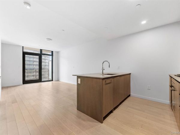 131-02A 40th Road , Unit 14B, Flushing, NY 11354