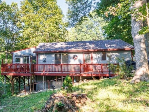 5154 Yellow Finch Way, Gosport, IN 47433