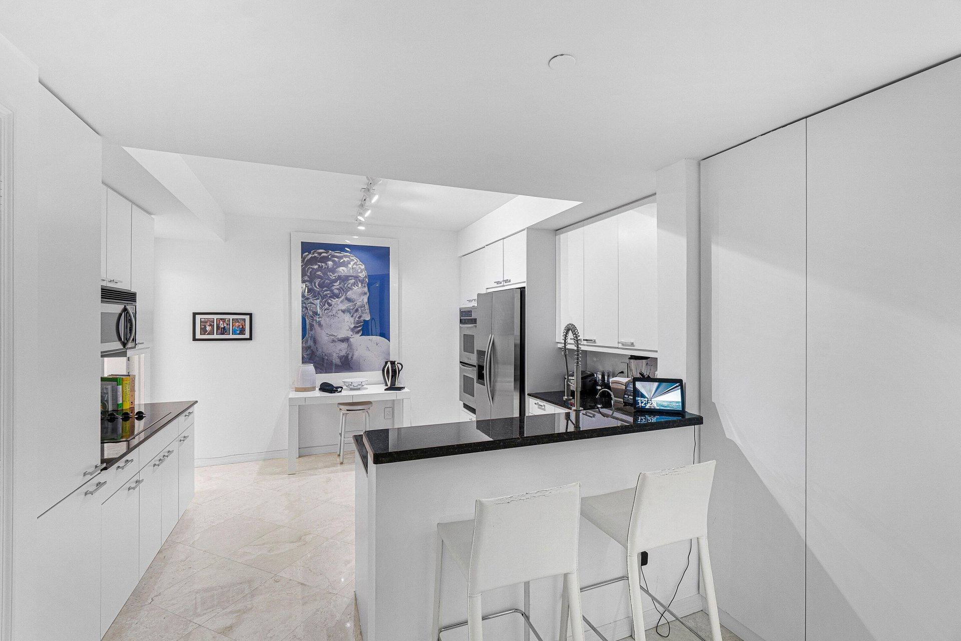 550 SE Mizner Boulevard, Unit B309, Boca Raton, FL 33432 Photo