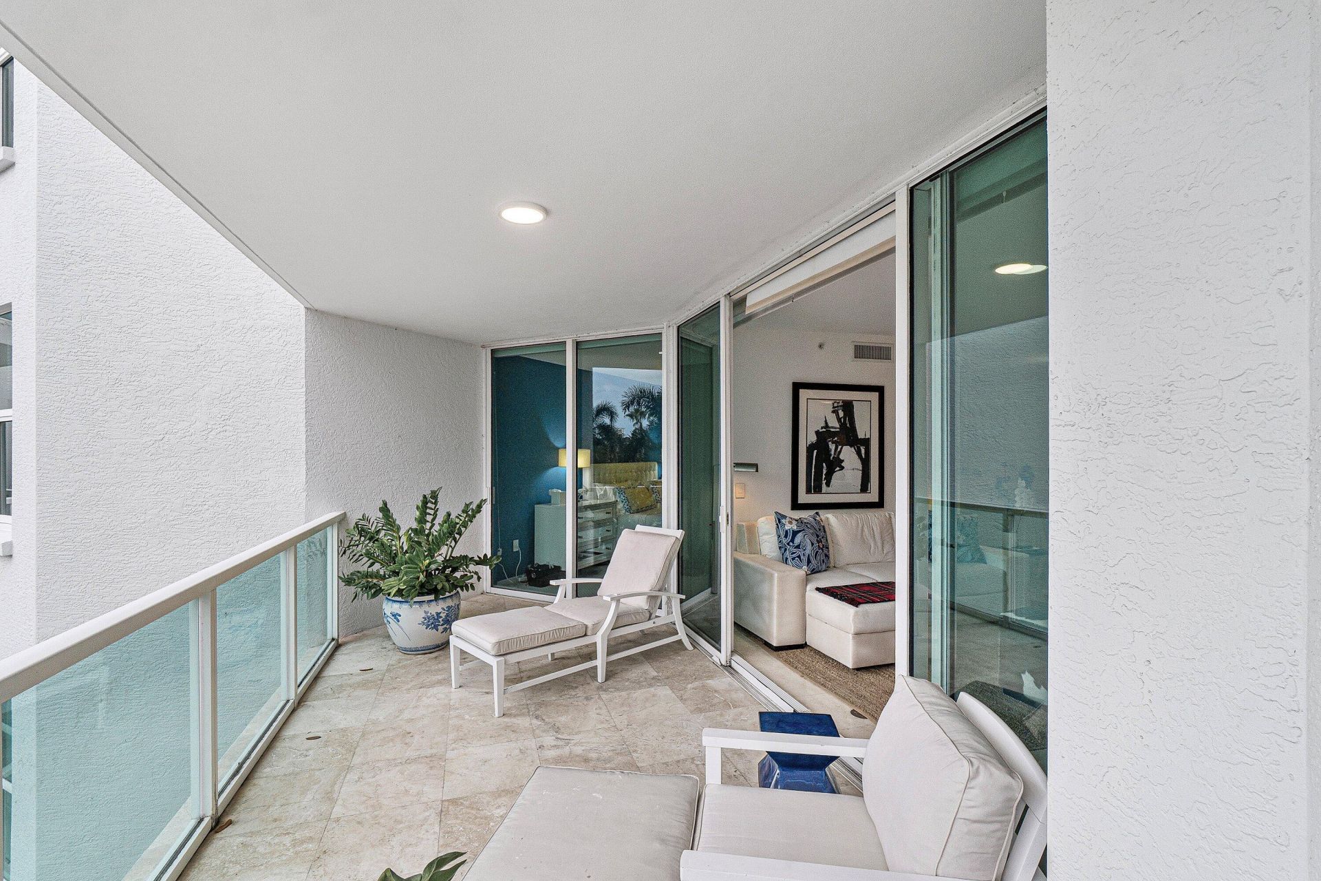 550 SE Mizner Boulevard, Unit B309, Boca Raton, FL 33432 Photo