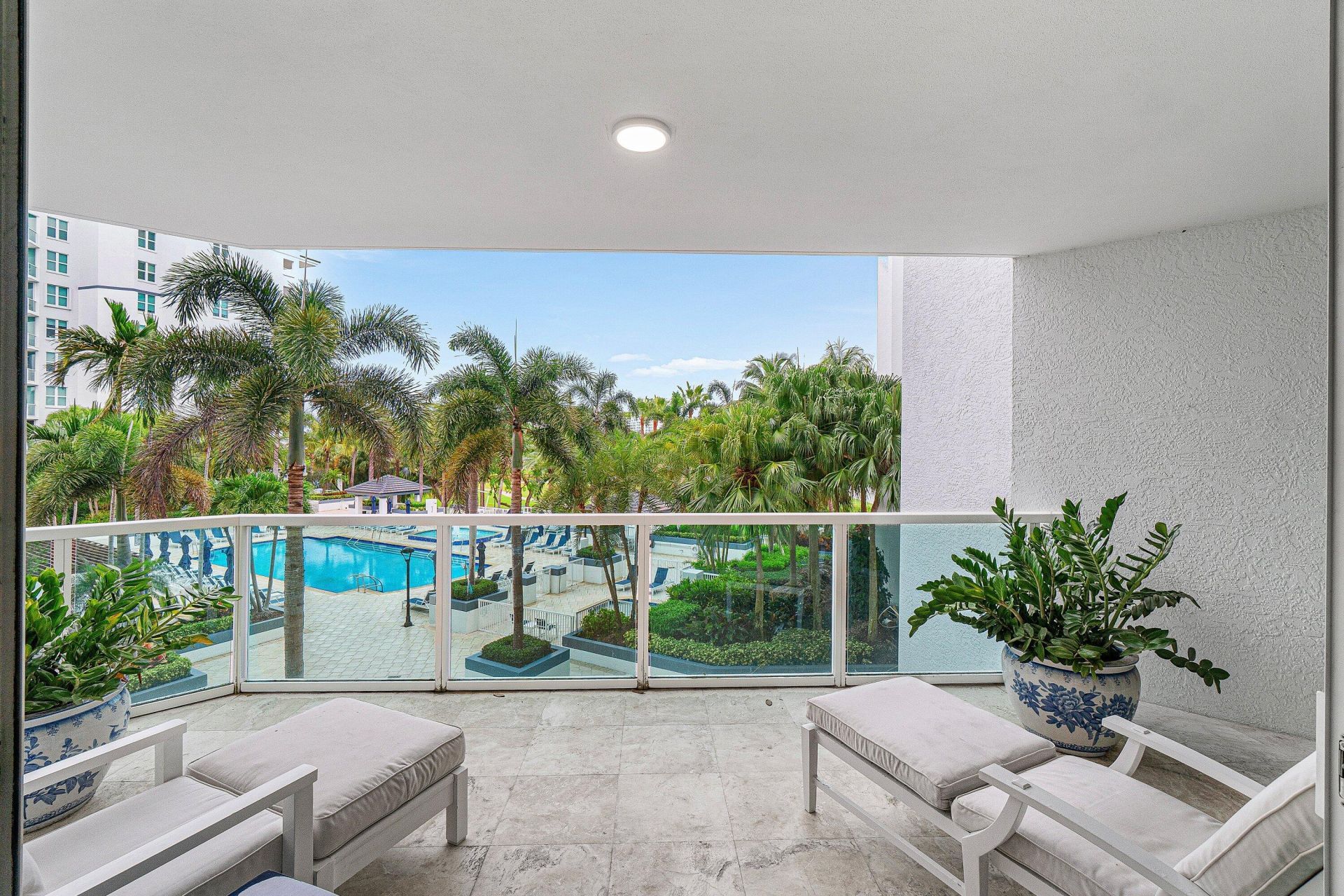 550 SE Mizner Boulevard, Unit B309, Boca Raton, FL 33432 Photo