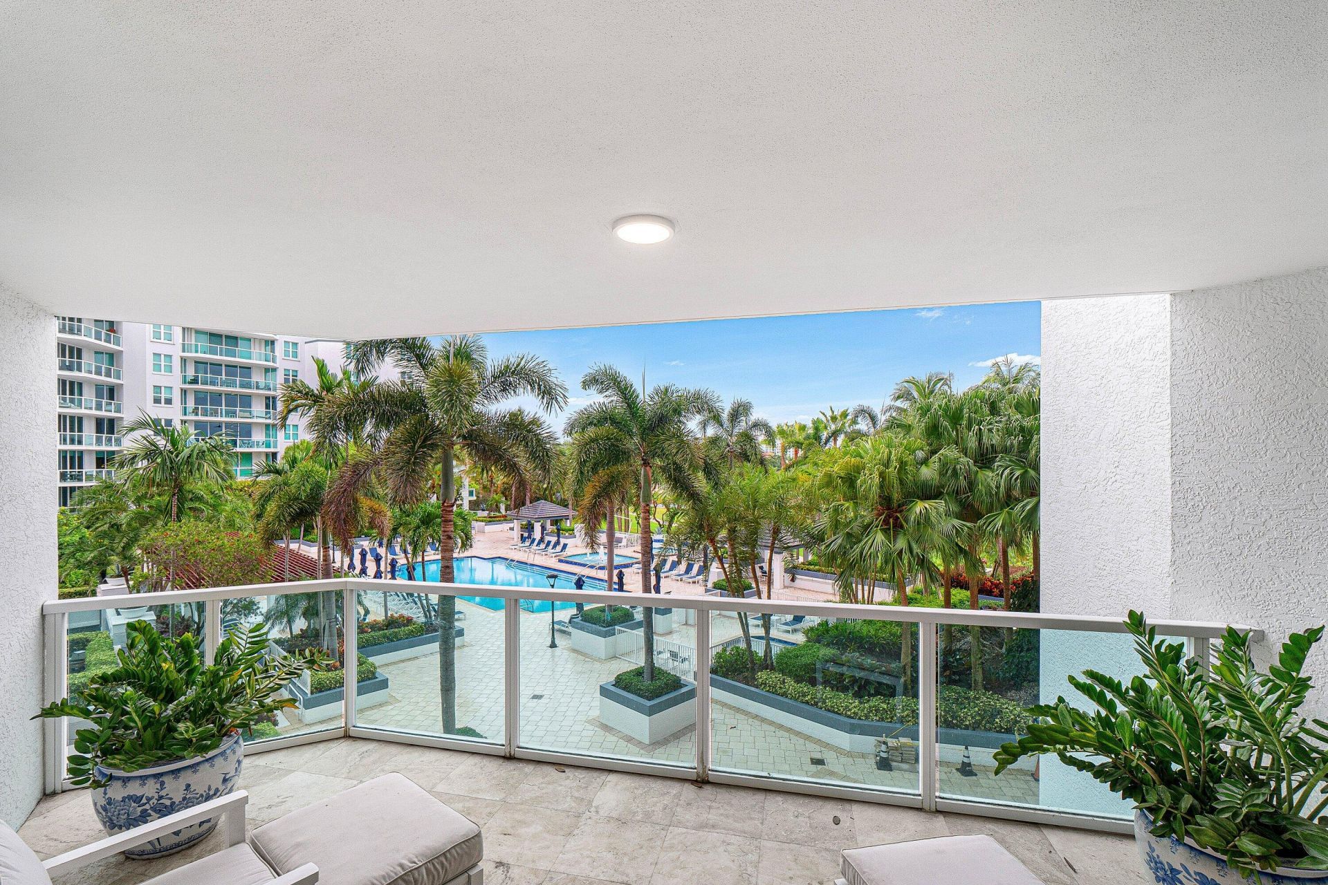 550 SE Mizner Boulevard, Unit B309, Boca Raton, FL 33432 Photo