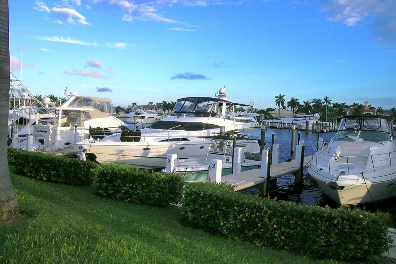 550 SE Mizner Boulevard, Unit B309, Boca Raton, FL 33432 Photo