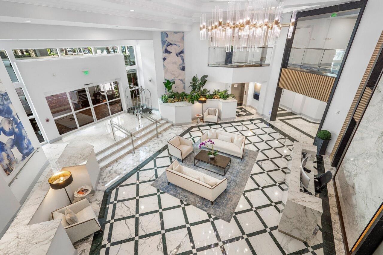 550 SE Mizner Boulevard, Unit B309, Boca Raton, FL 33432 Photo