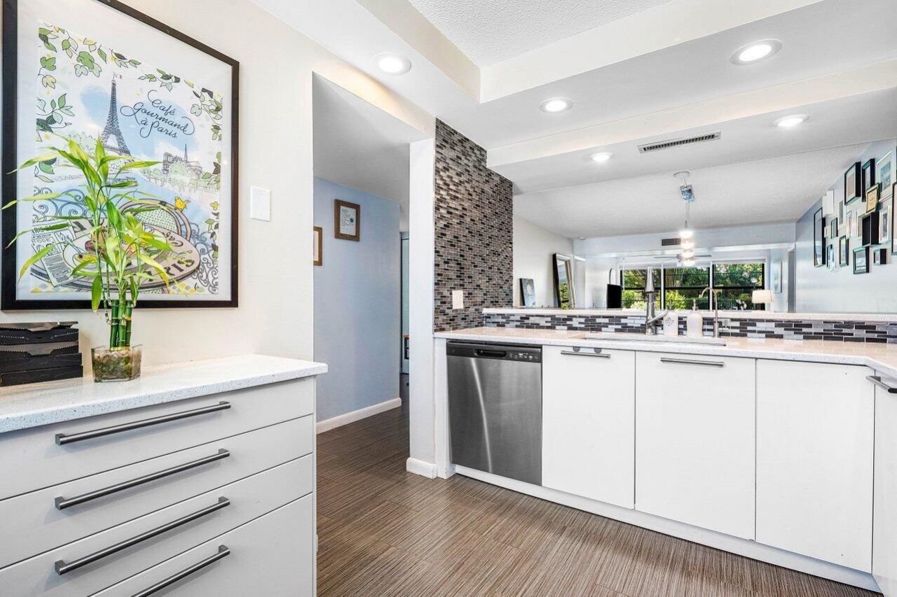 6121 Balboa Circle, Unit 103, Boca Raton, FL 33433 Photo