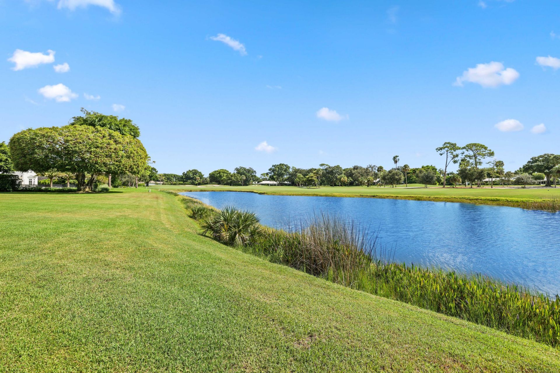 8 Country Road W, Village of Golf, FL 33436 Photo