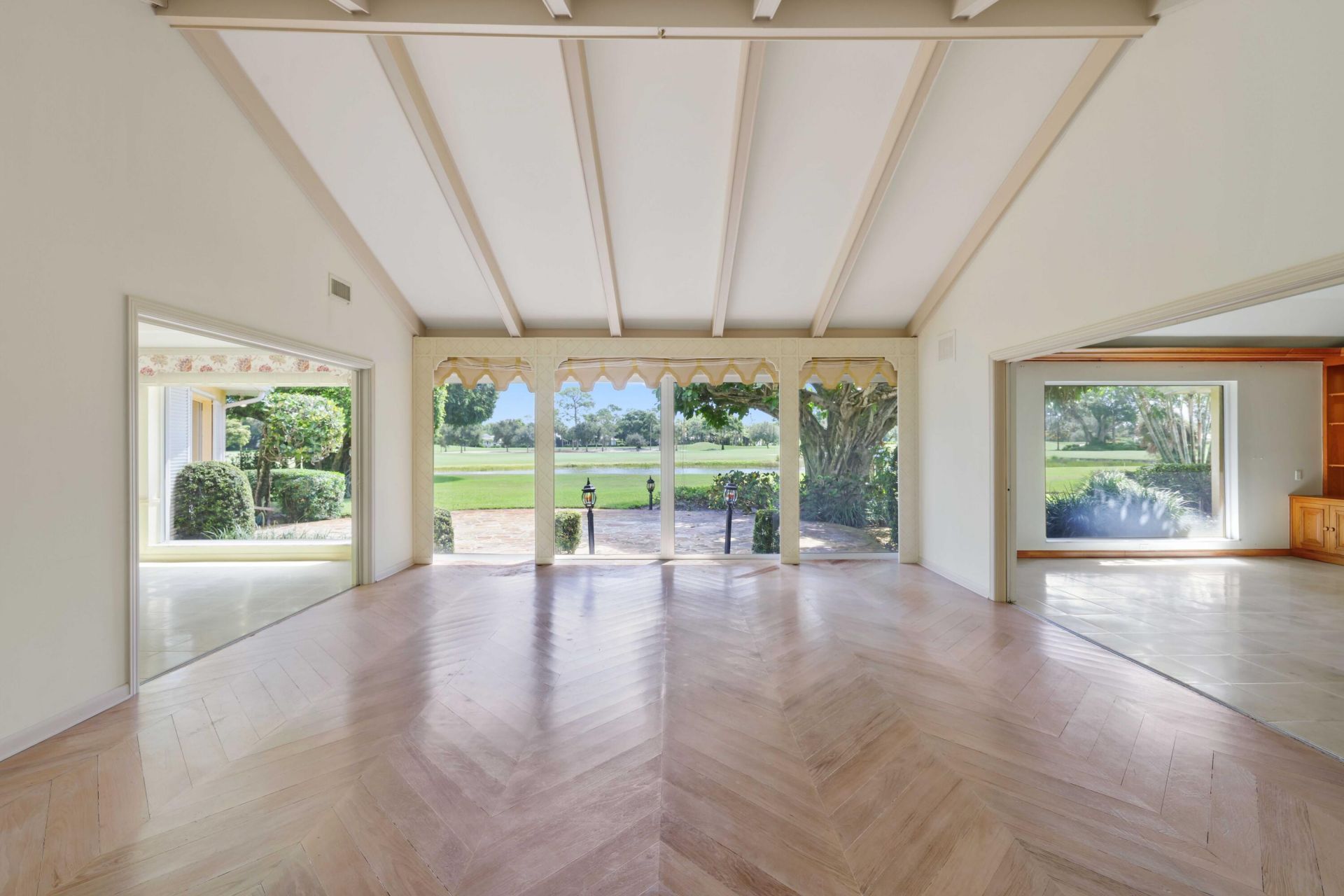 8 Country Road W, Village of Golf, FL 33436 Photo