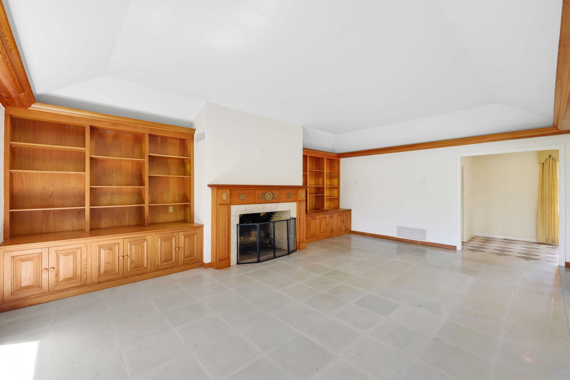 8 Country Road W, Village of Golf, FL 33436 Photo
