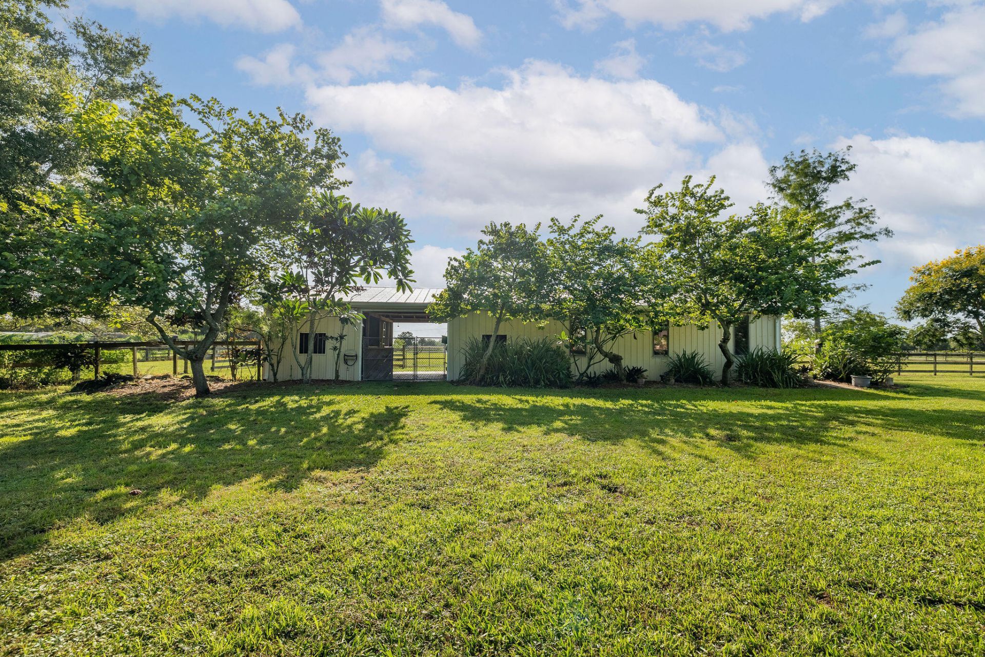 19005 SW Grey Fox Trail, Indiantown, FL 34956 Photo