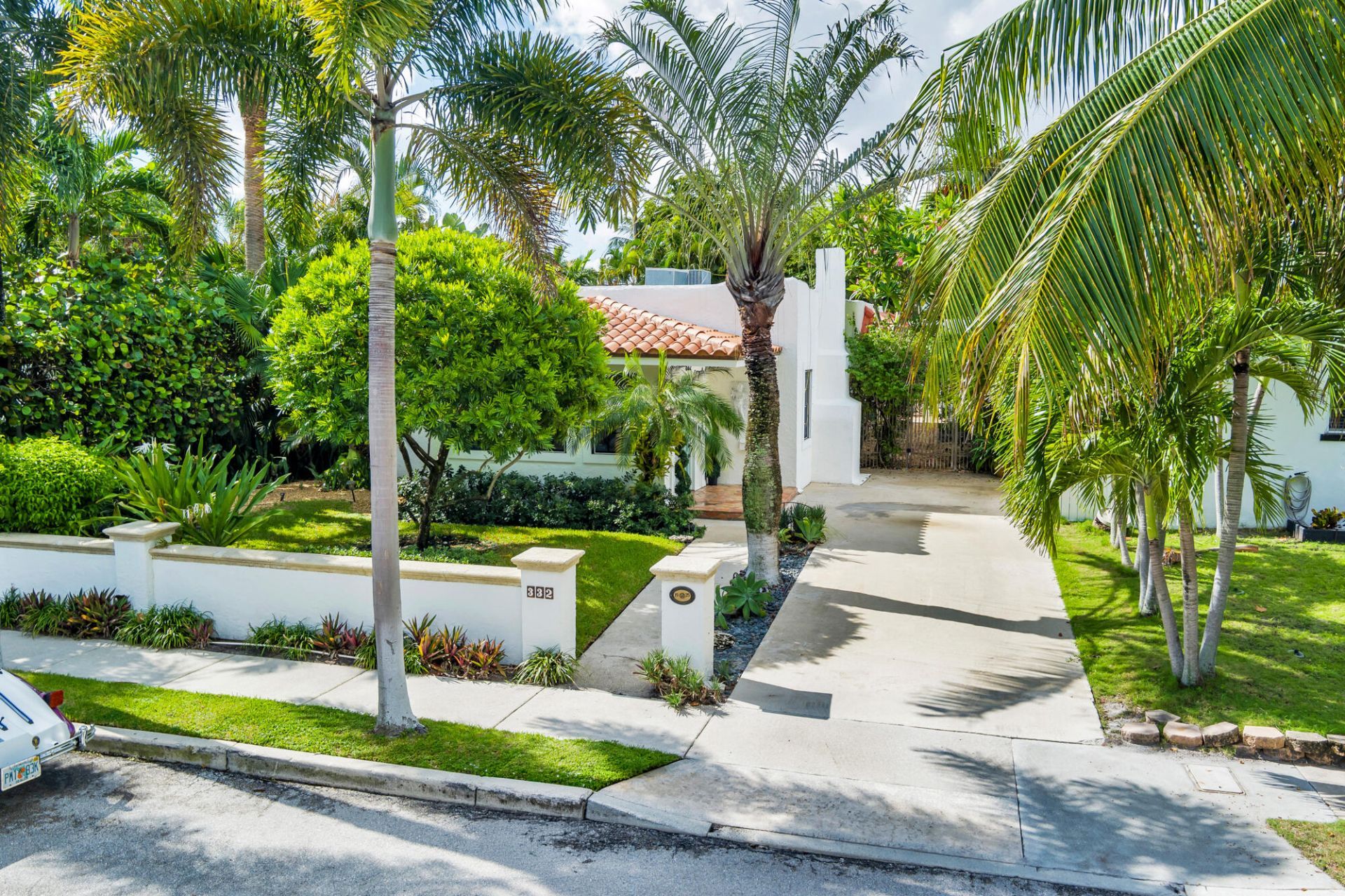 332 Pilgrim Road, West Palm Beach, FL 33405 Photo