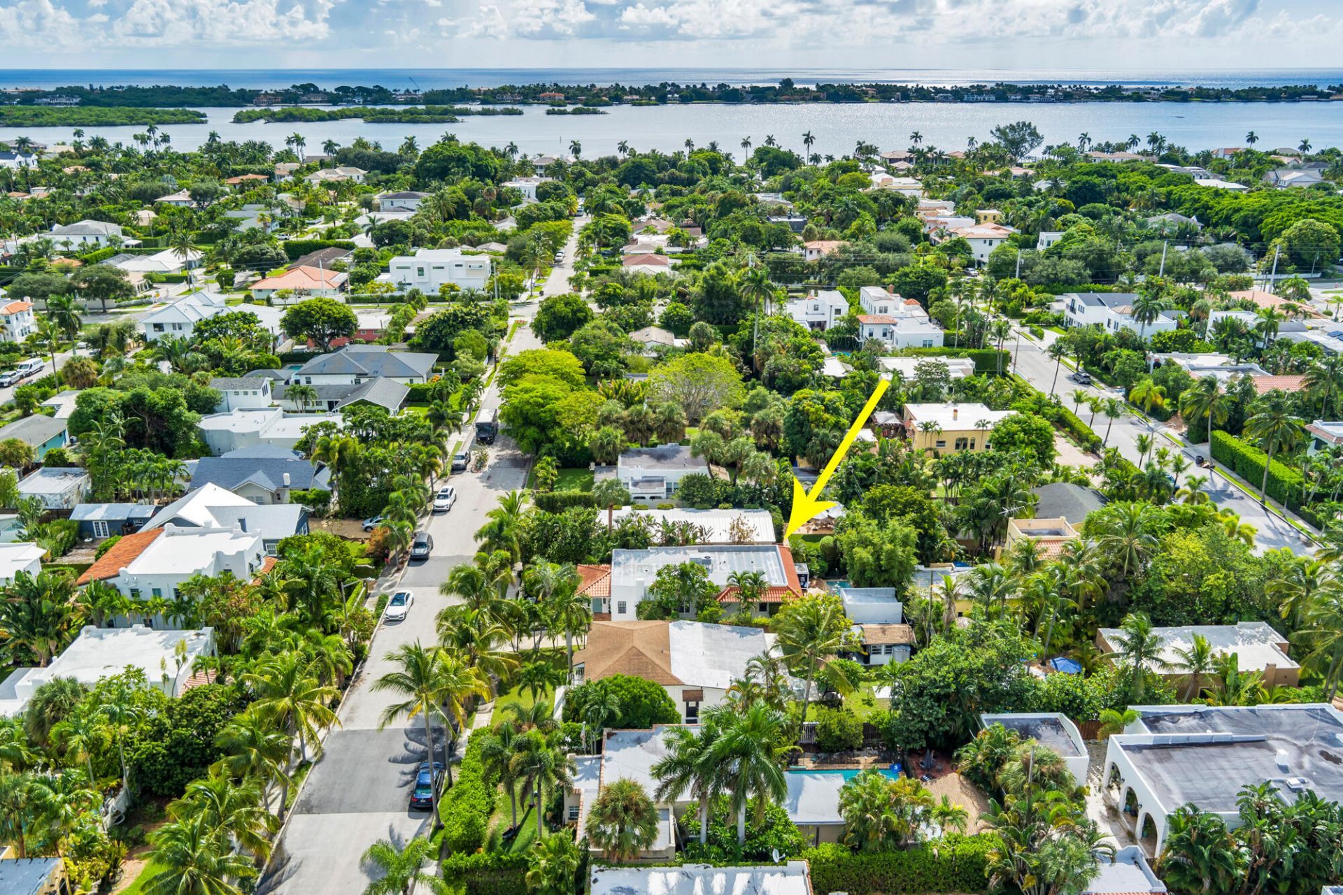 332 Pilgrim Road, West Palm Beach, FL 33405 Photo