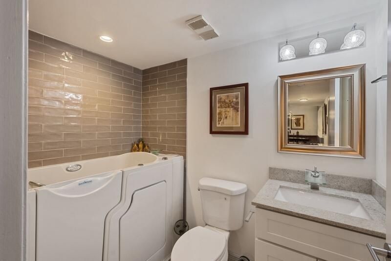 4955 E Sabal Palm Boulevard, Unit 107, Tamarac, FL 33319 Photo