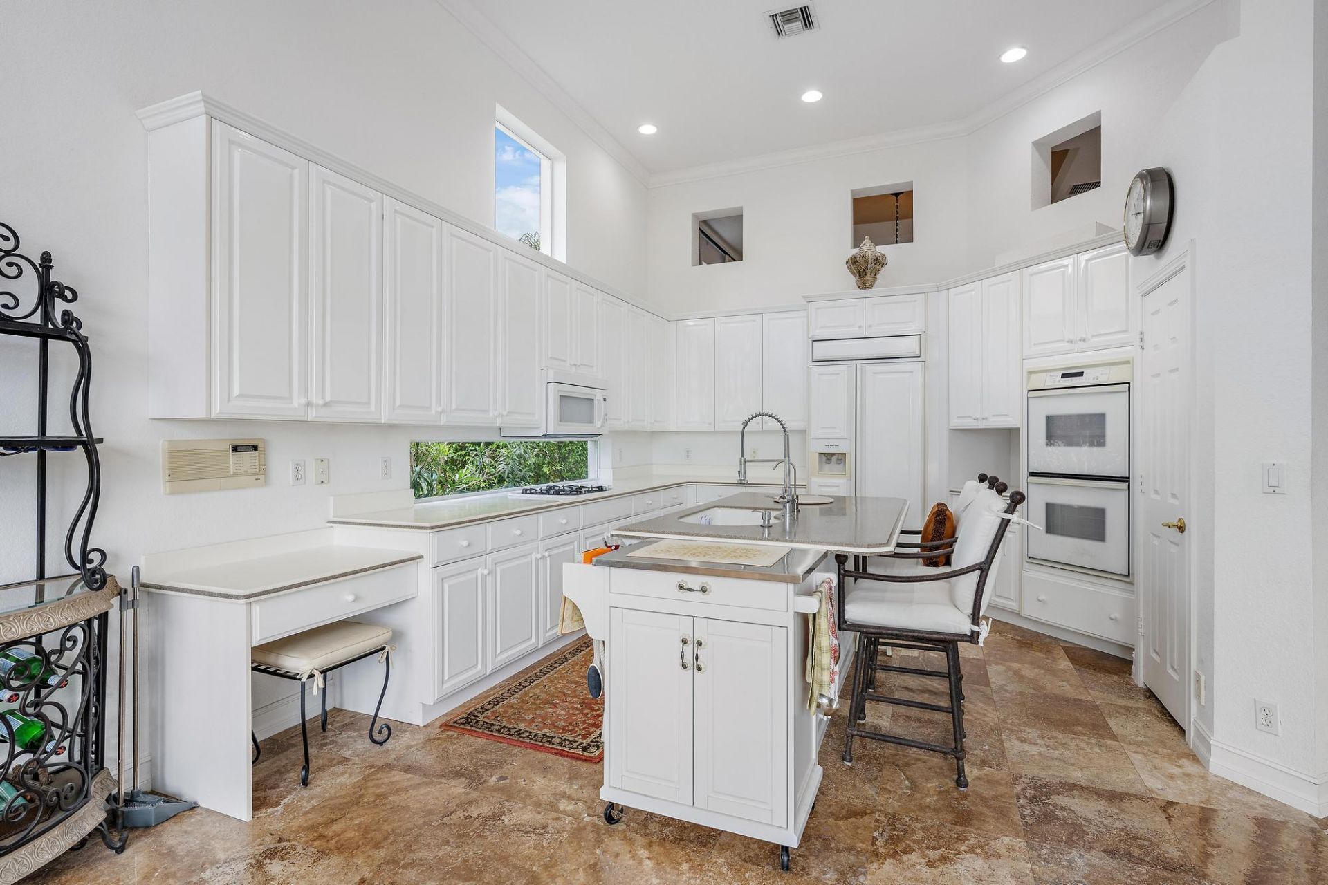 9054 Lakes Boulevard, West Palm Beach, FL 33412 Photo
