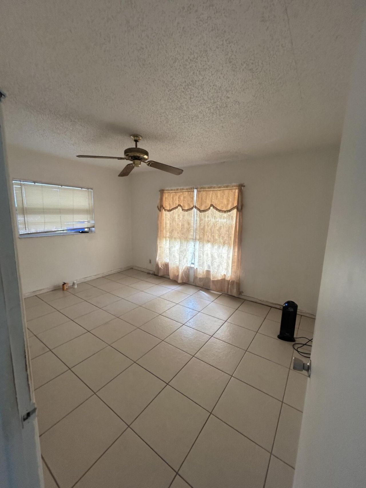 6831 Scott Street, Hollywood, FL 33024 Photo