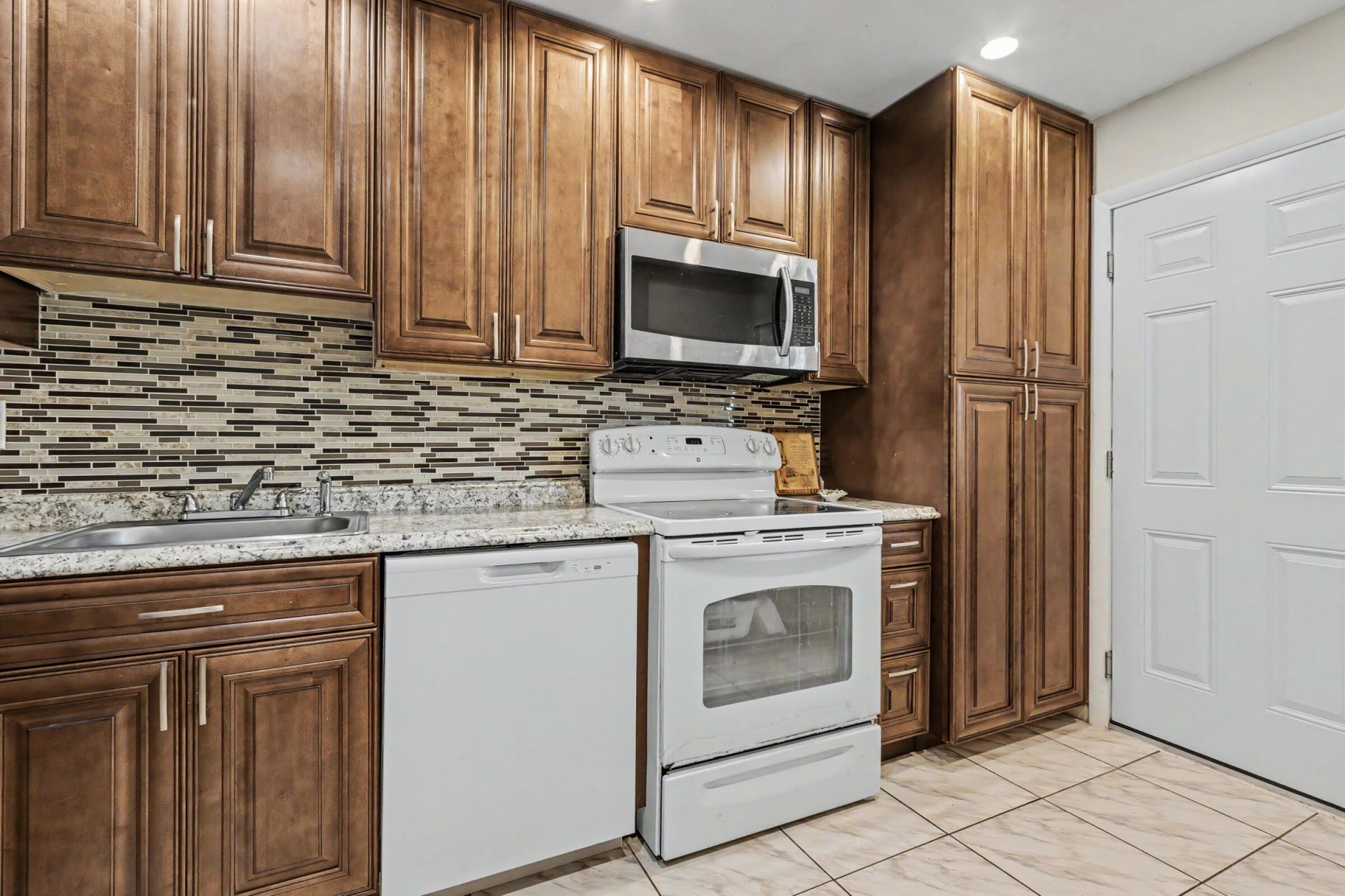 3090 NW 46th Avenue, Lauderdale Lakes, FL 33313 Photo