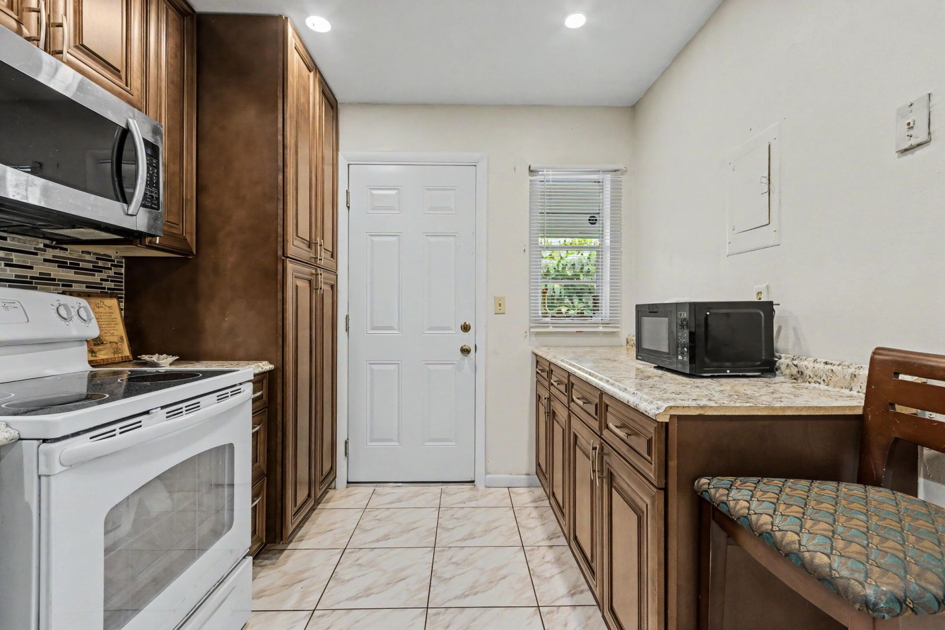 3090 NW 46th Avenue, Lauderdale Lakes, FL 33313 Photo