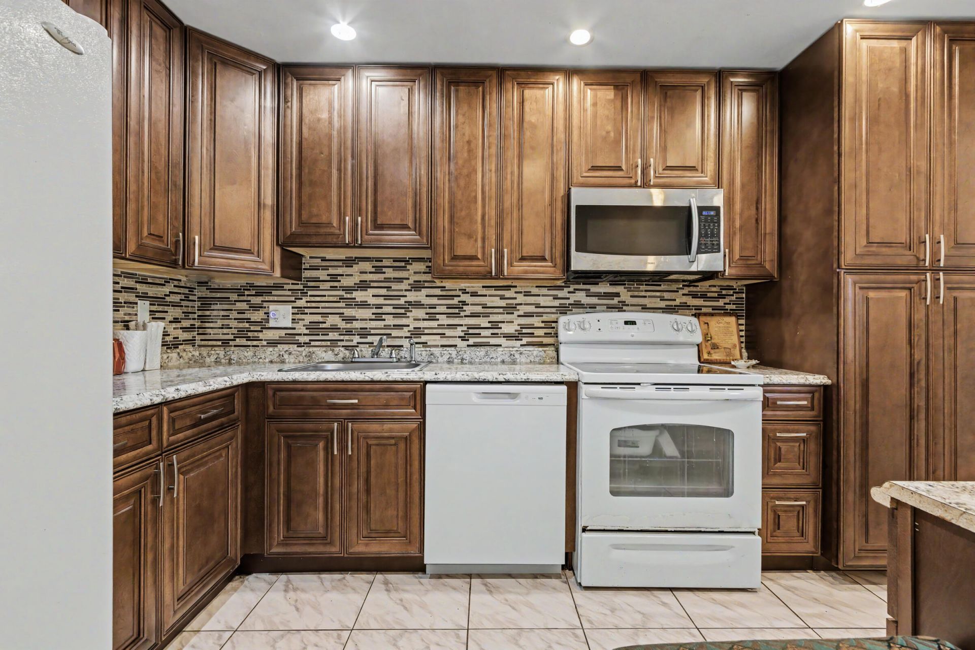 3090 NW 46th Avenue, Lauderdale Lakes, FL 33313 Photo