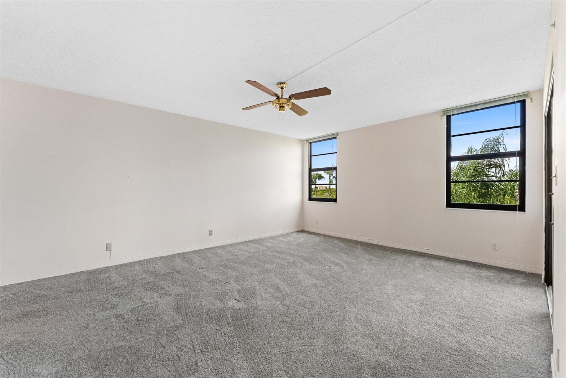 2112 S Cypress Bend Drive, Unit 607, Pompano Beach, FL 33069 Photo