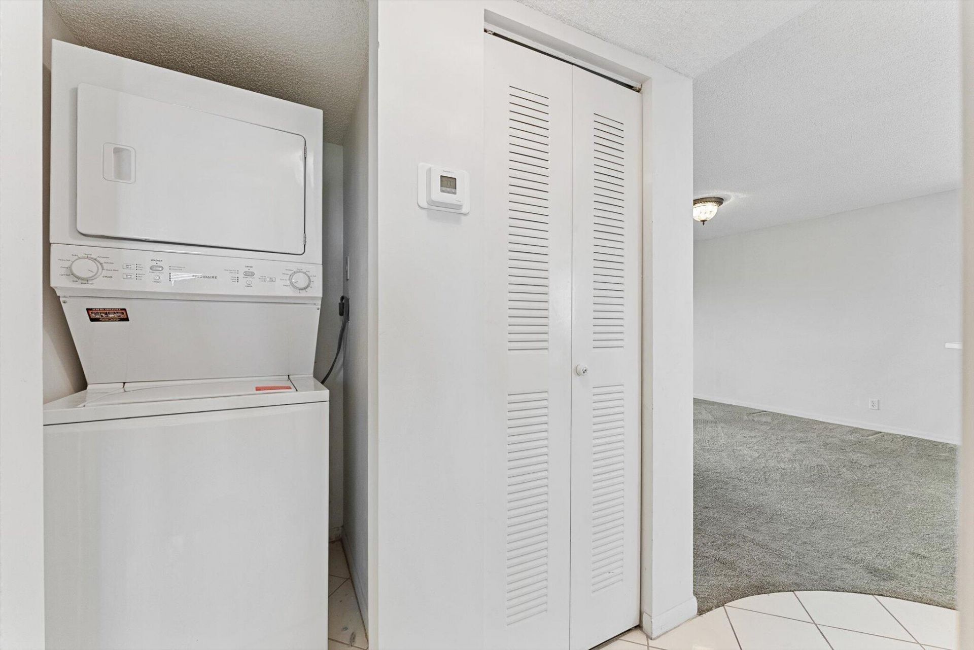 2112 S Cypress Bend Drive, Unit 607, Pompano Beach, FL 33069 Photo