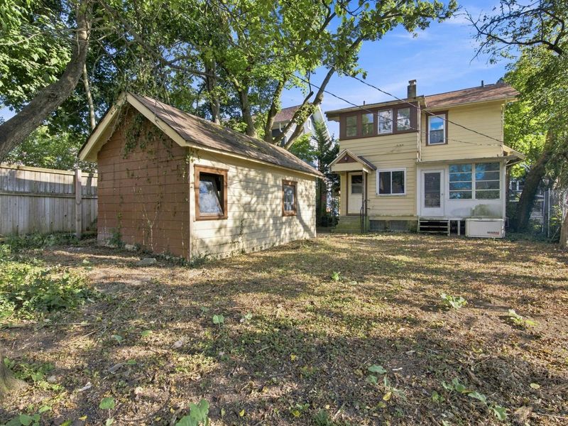 70 E Pacemont Road, Columbus, OH 43202 Photo 9