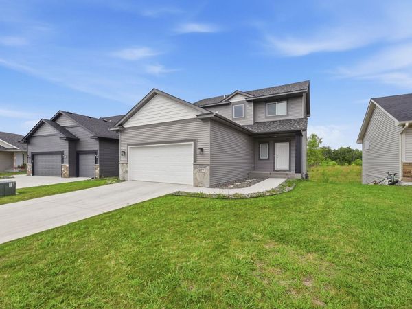 977 45th Avenue NE, Saint Cloud, MN 56304