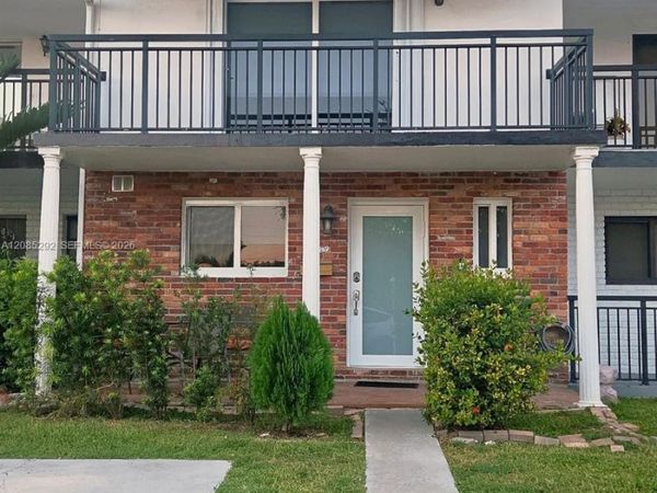 2109 NE 122nd street , Unit 2109, North Miami, FL 33181