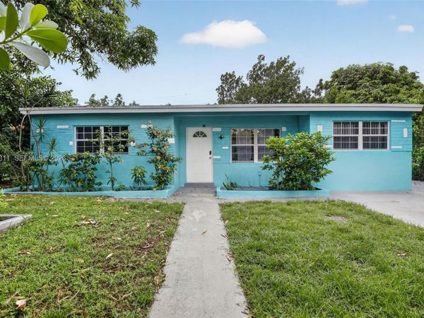 6238 Hayes St , Hollywood, FL 33024