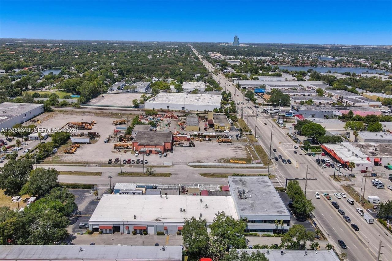 2870 Stirling Rd , Hollywood, FL 33020 Photo