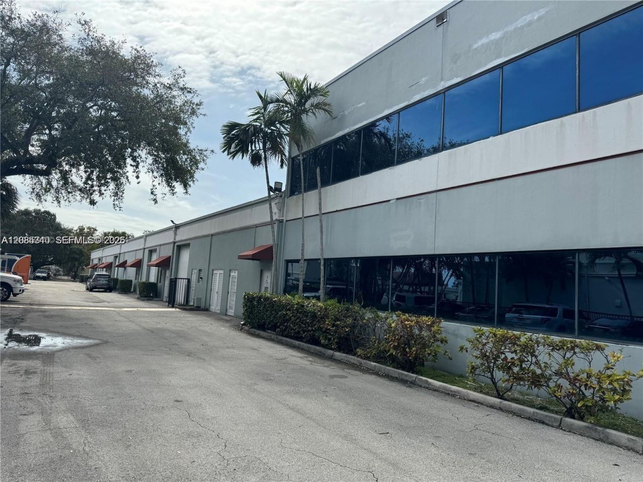 2870 Stirling Rd , Hollywood, FL 33020 Photo