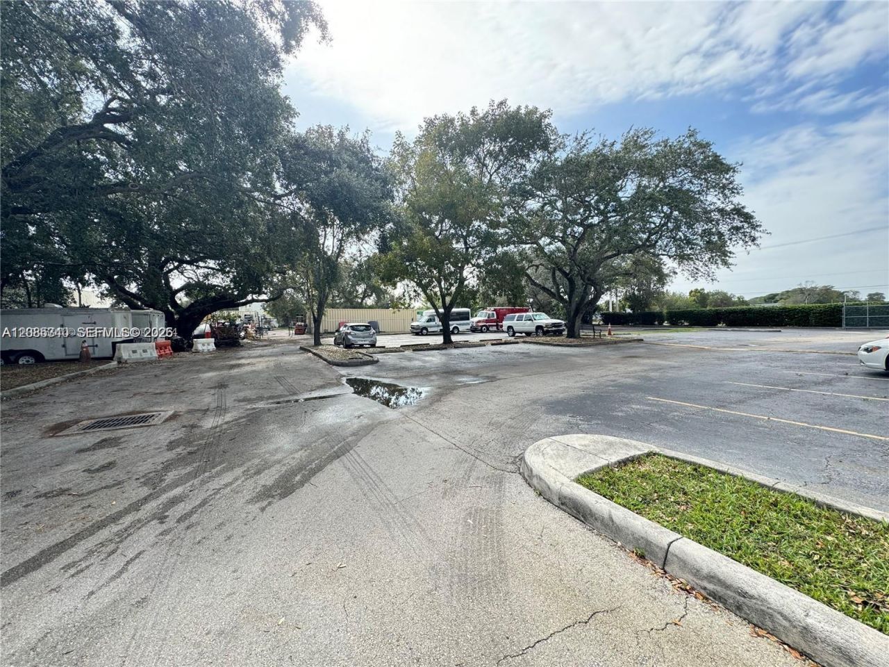 2870 Stirling Rd , Hollywood, FL 33020 Photo