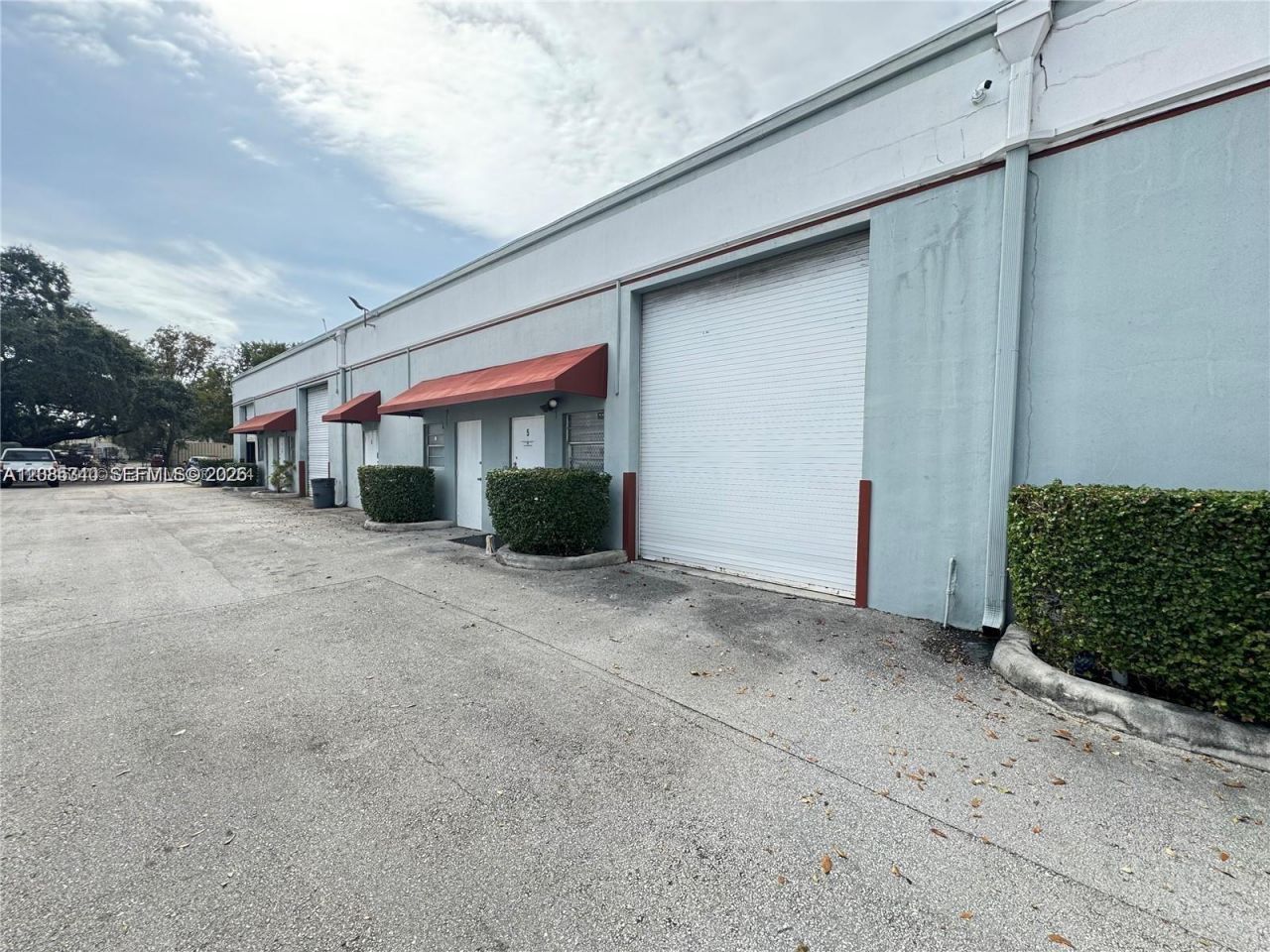 2870 Stirling Rd , Hollywood, FL 33020 Photo