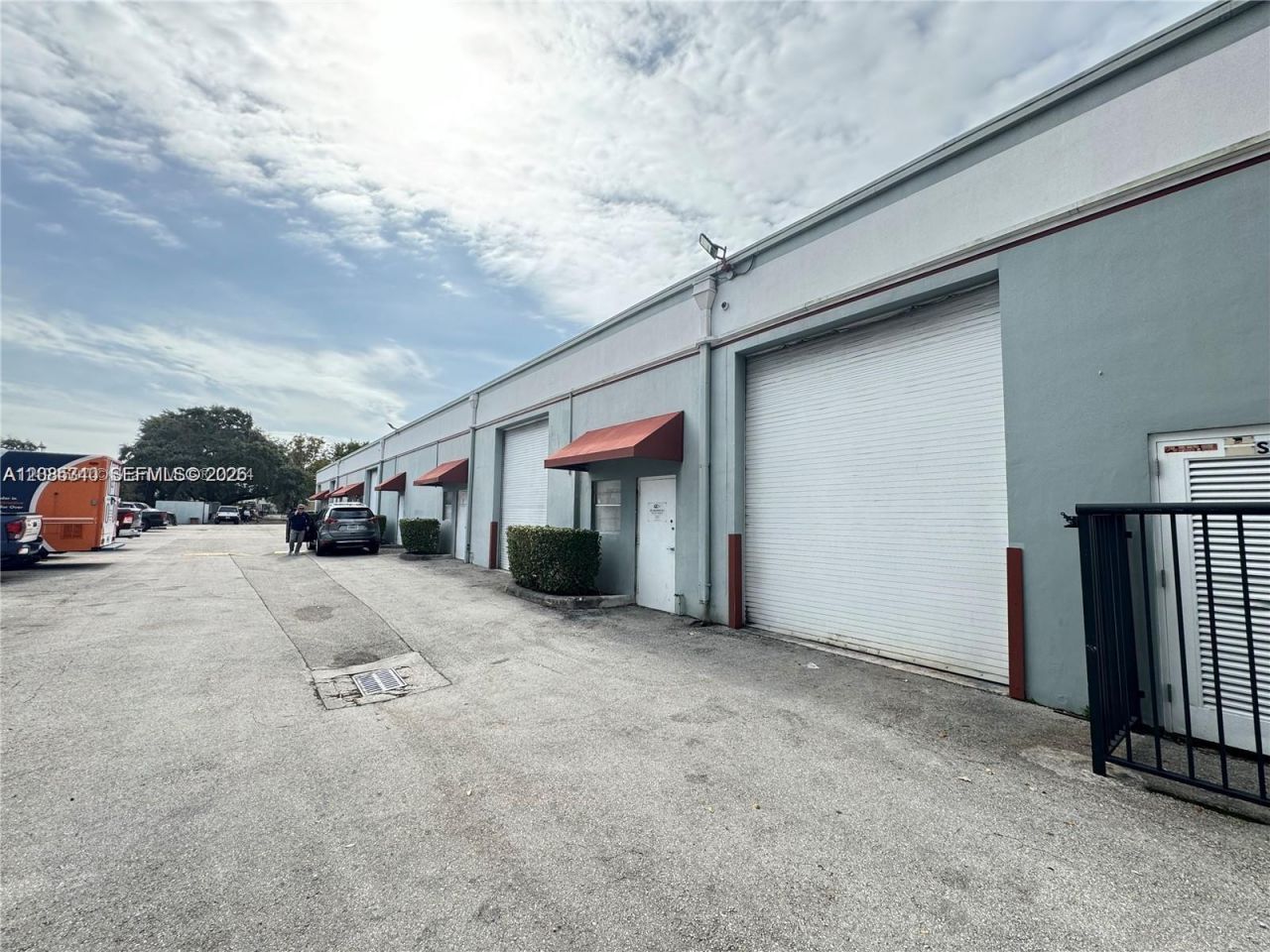 2870 Stirling Rd , Hollywood, FL 33020 Photo