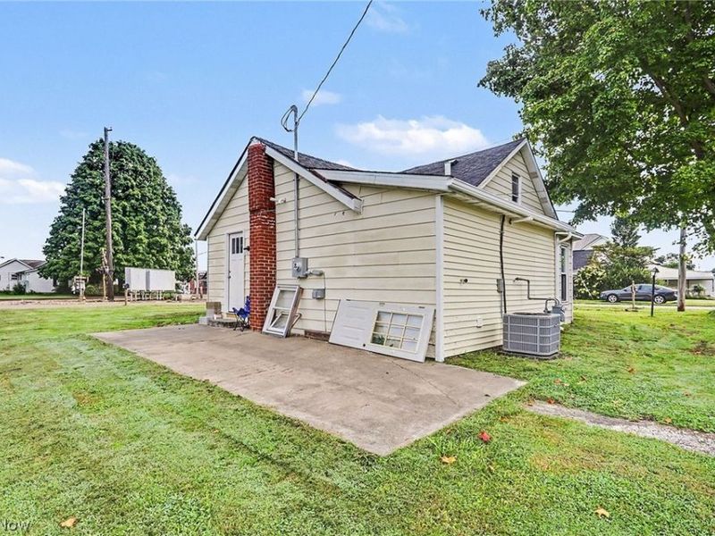 57 W 1st Street, Frazeysburg, OH 43822 Photo 23