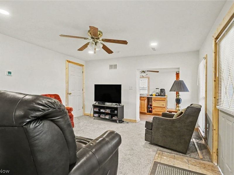 57 W 1st Street, Frazeysburg, OH 43822 Photo 5