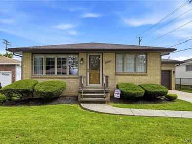 7 Penwood Drive , Buffalo, NY 14227