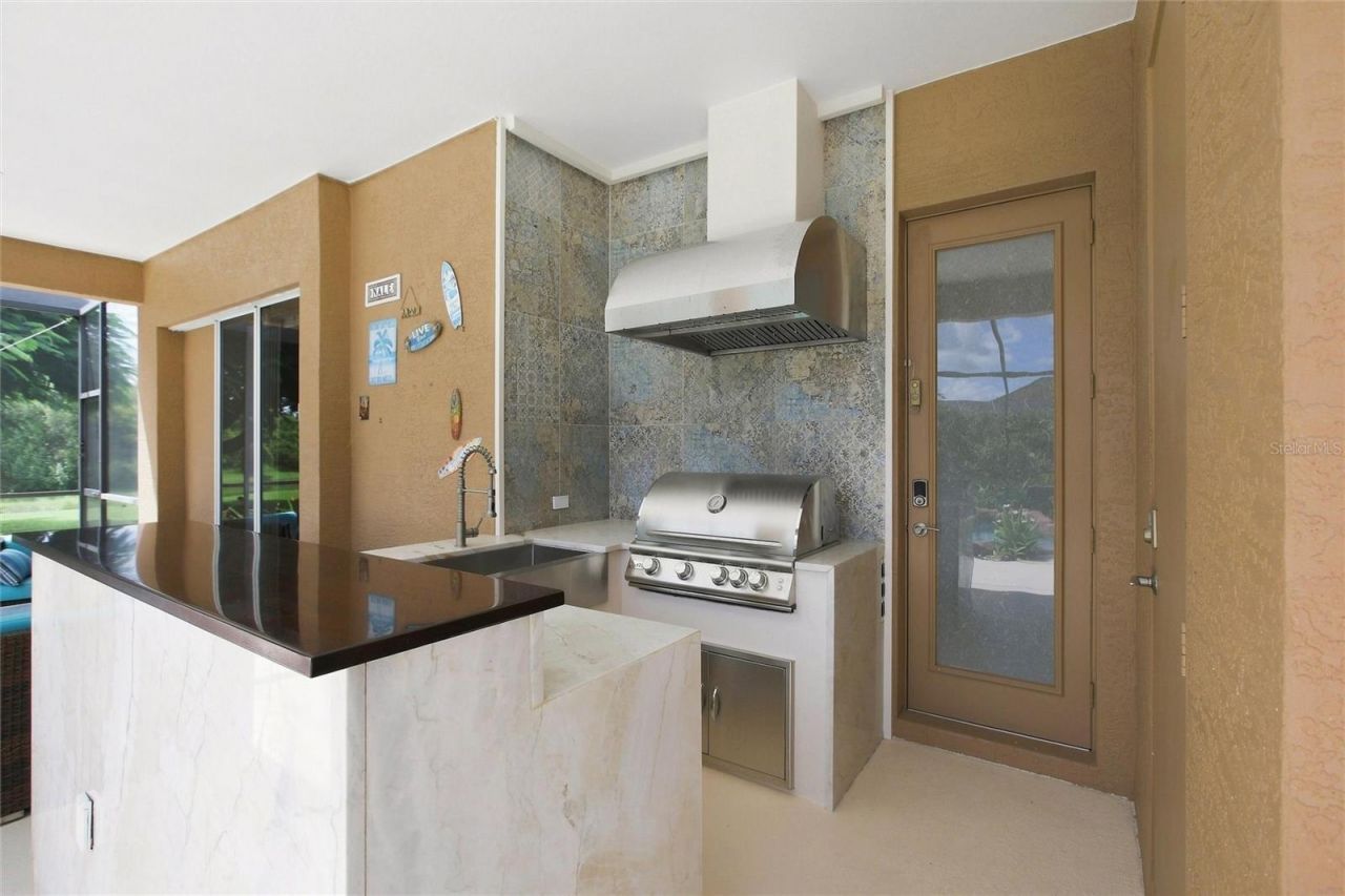 616 Country Meadows Way, Bradenton, FL 34212 Photo