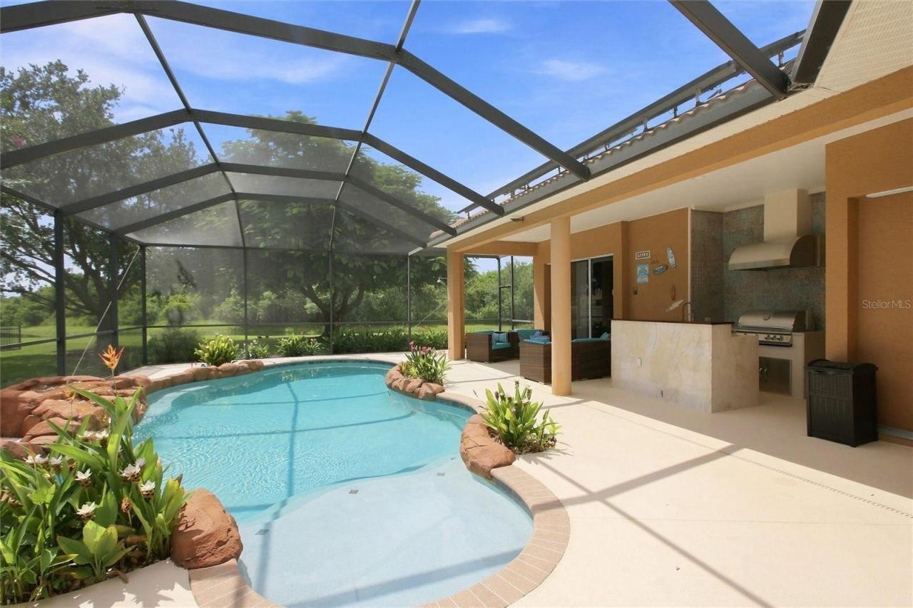616 Country Meadows Way, Bradenton, FL 34212 Photo