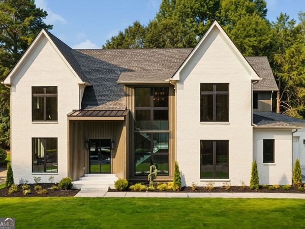 1671 Manhasset Drive, Dunwoody, GA 30338