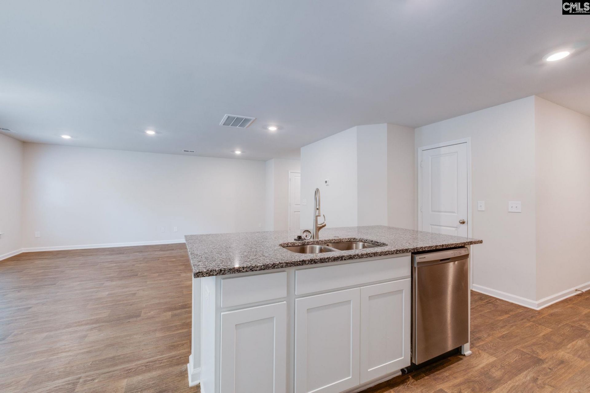 509 Blue Garden Way Photo 10
