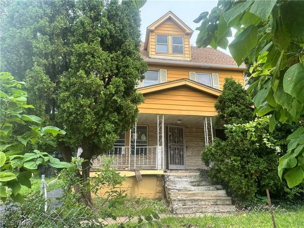 11321 Mount Overlook Avenue, Cleveland, OH 44104