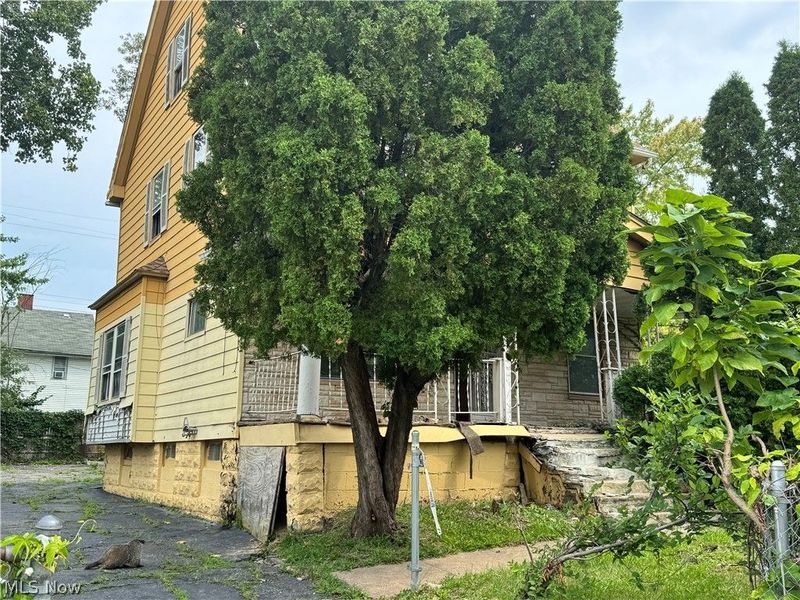11321 Mount Overlook Avenue, Cleveland, OH 44104 Photo 9