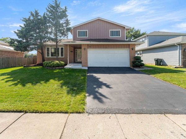 17816 Tanglewood Court , Hazel Crest, IL 60429