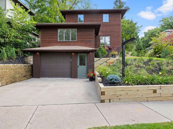 2334 Doswell Avenue, Saint Paul, MN 55108