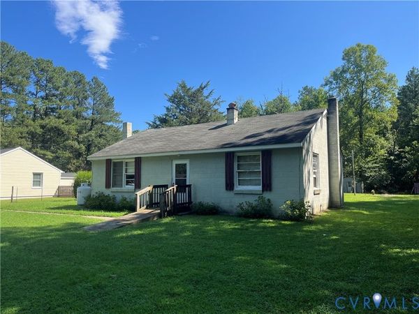 12398 Maple Street , Ashland, VA 23005