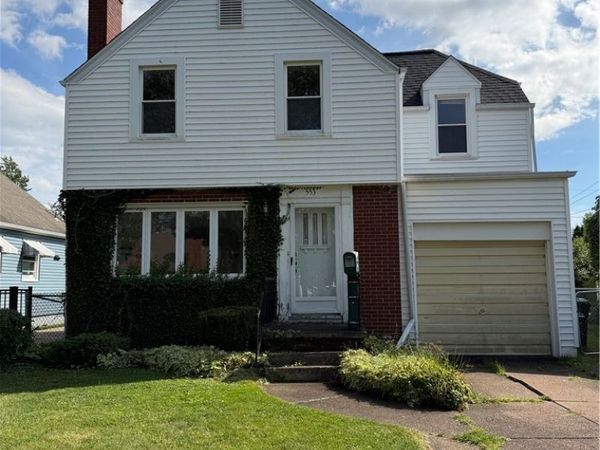 553 Woodland Drive, Buffalo, NY 14223
