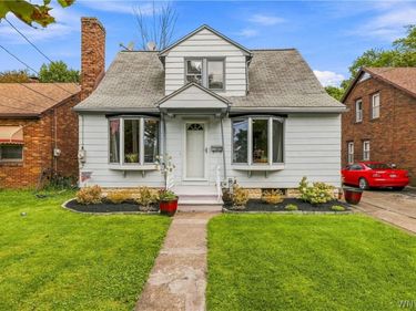3212 South Avenue , Niagara Falls, NY 14305