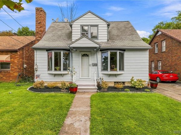 3212 South Avenue , Niagara Falls, NY 14305