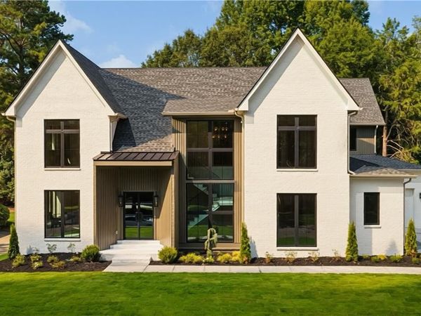 1671 Manhasset Drive, Dunwoody, GA 30338