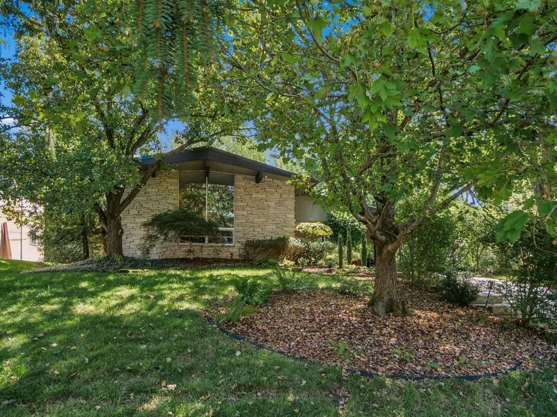 5638 Northbrook Drive E, Worthington, OH 43085 Photo 5