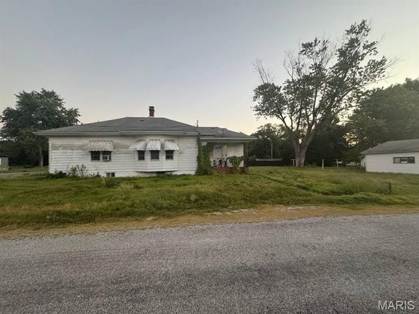 700 N Main Street, Benld, IL 62009